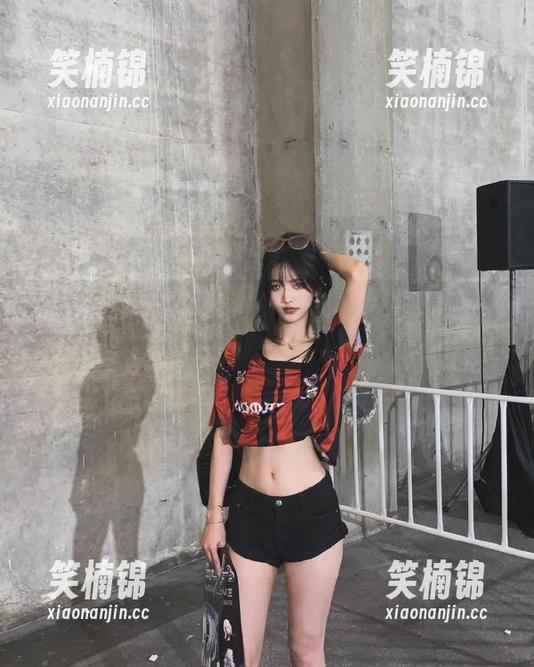 别眨眼哦，zztt10.ccm黑料动漫链接，带你进入滑稽的宇宙！