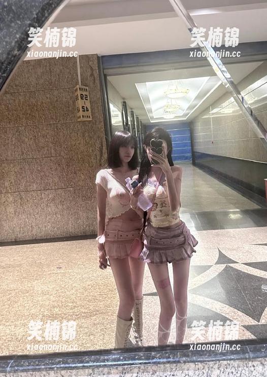 免费吃瓜网 免费吃瓜网,网页上的点心,有点甜,有点酸。