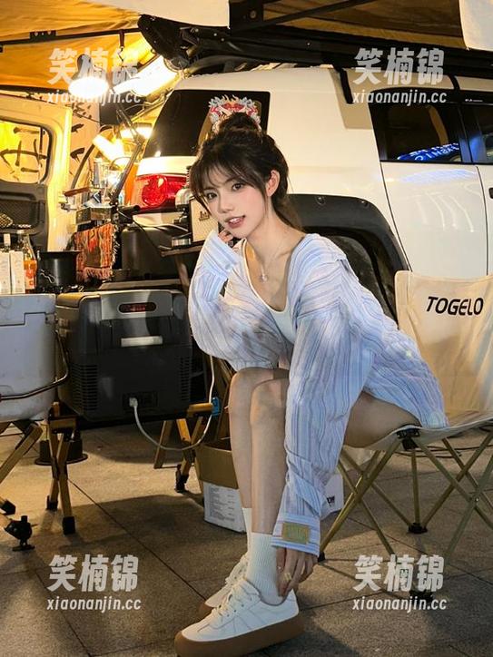 吃瓜网在线观看，永不迷路，吃瓜同时顺带瞄一眼隔壁小哥哥！