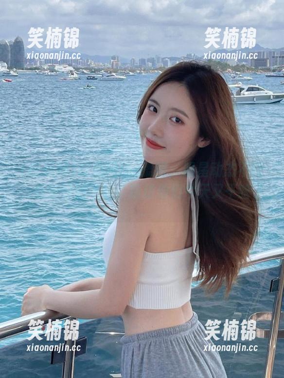 吃瓜网ios播报：明星动态不断，心情好到飞起，猜猜他们今天又干啥了～