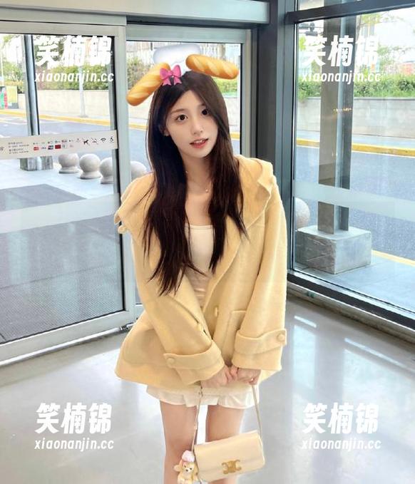 “吃瓜网站首页：今天也能省下不看广告的钱～”（无广告真香！）