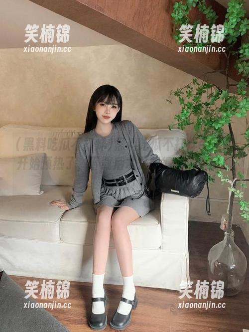 黑料吃瓜不打烊 黑料吃瓜不打烊今早就开始预热了,下载后才是跟得上热度的真实感!
