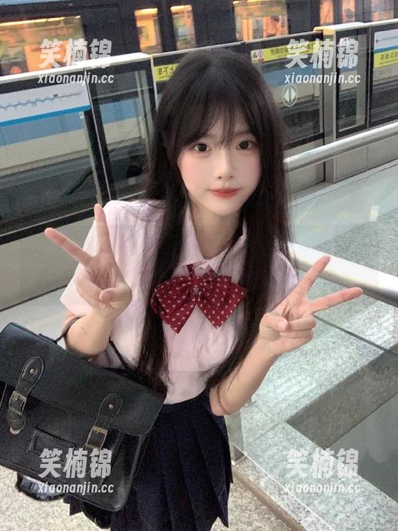 听说“黑料在线”苹果版，瓜很多，不小心就能掉进深渊！