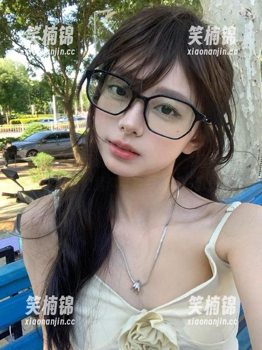 黑瓜吃料 别说我没提醒你,“黑瓜吃料”网站的猛料可是一波接一波!