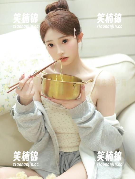 黑瓜吃料 观看黑瓜吃料,发现生活中竟有如此多的意外欢乐!